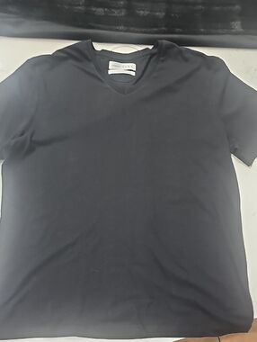 ZARA Men's Black V-Neck Short Sleeve Tee - Minimalist Style